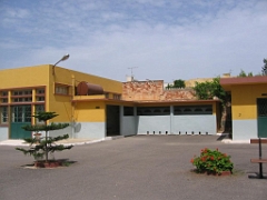 ORAN MAI 2006 G217 LES CASTORS COLLEGE CLAUDE BERNARD L ANCIEN REFECTOIRE
